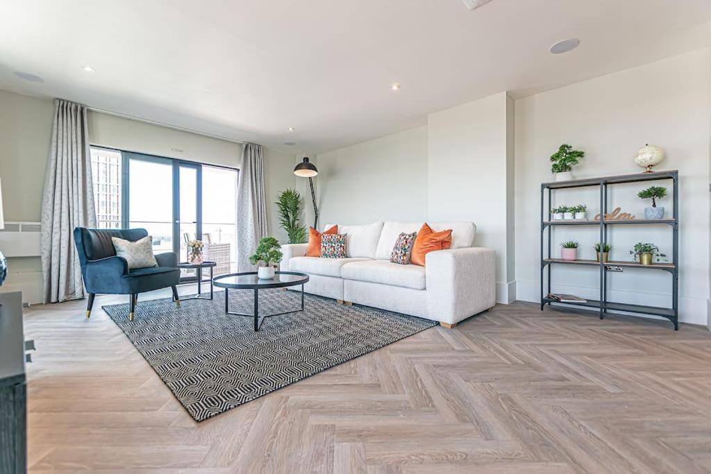 Penthouse River View! Wow Liverpool Exterior photo