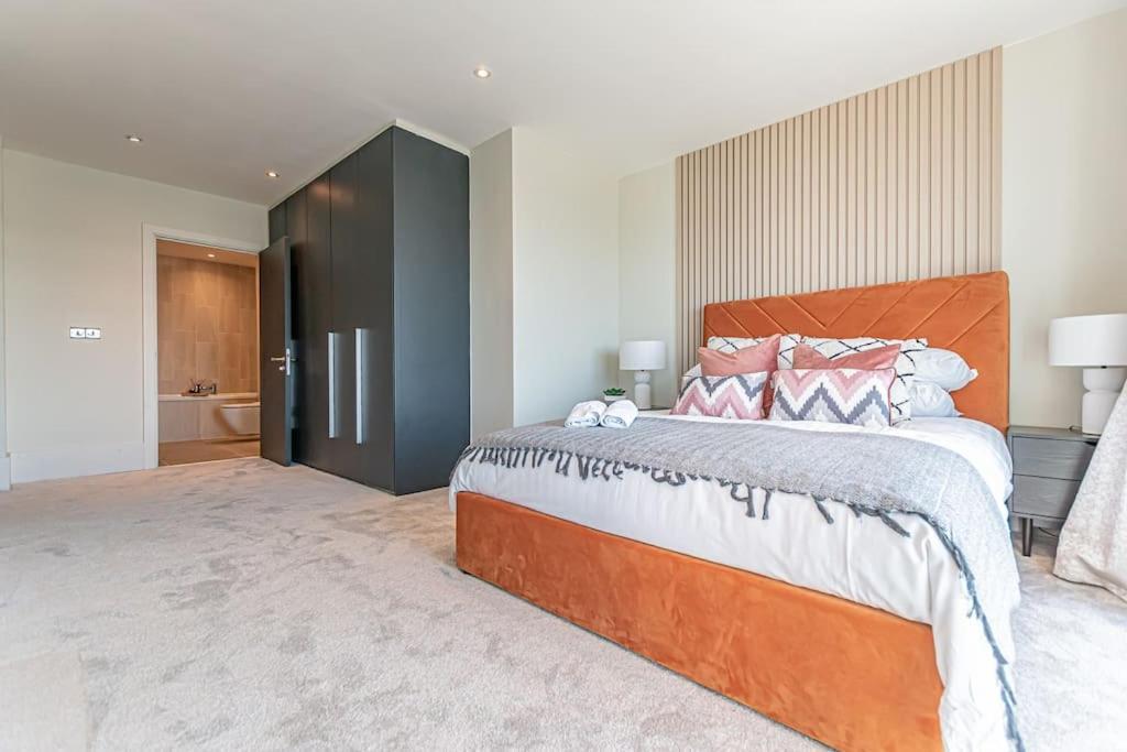 Penthouse River View! Wow Liverpool Exterior photo